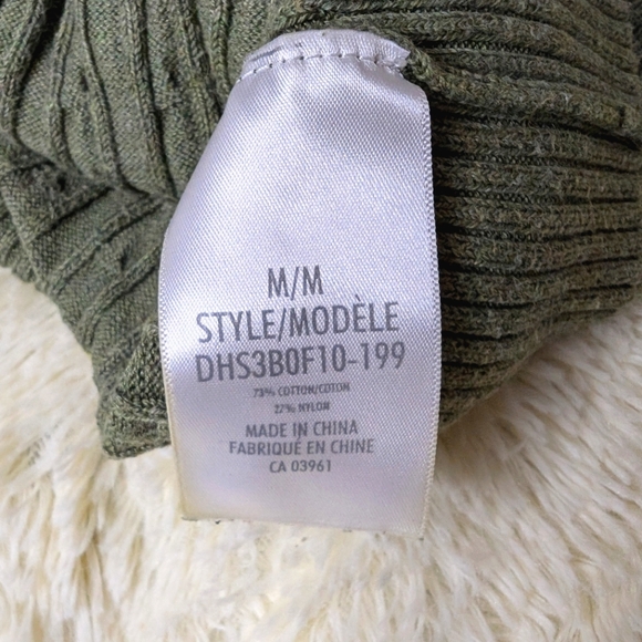 Denver Hayes Cable Knit Turtleneck - Picture 3 of 3